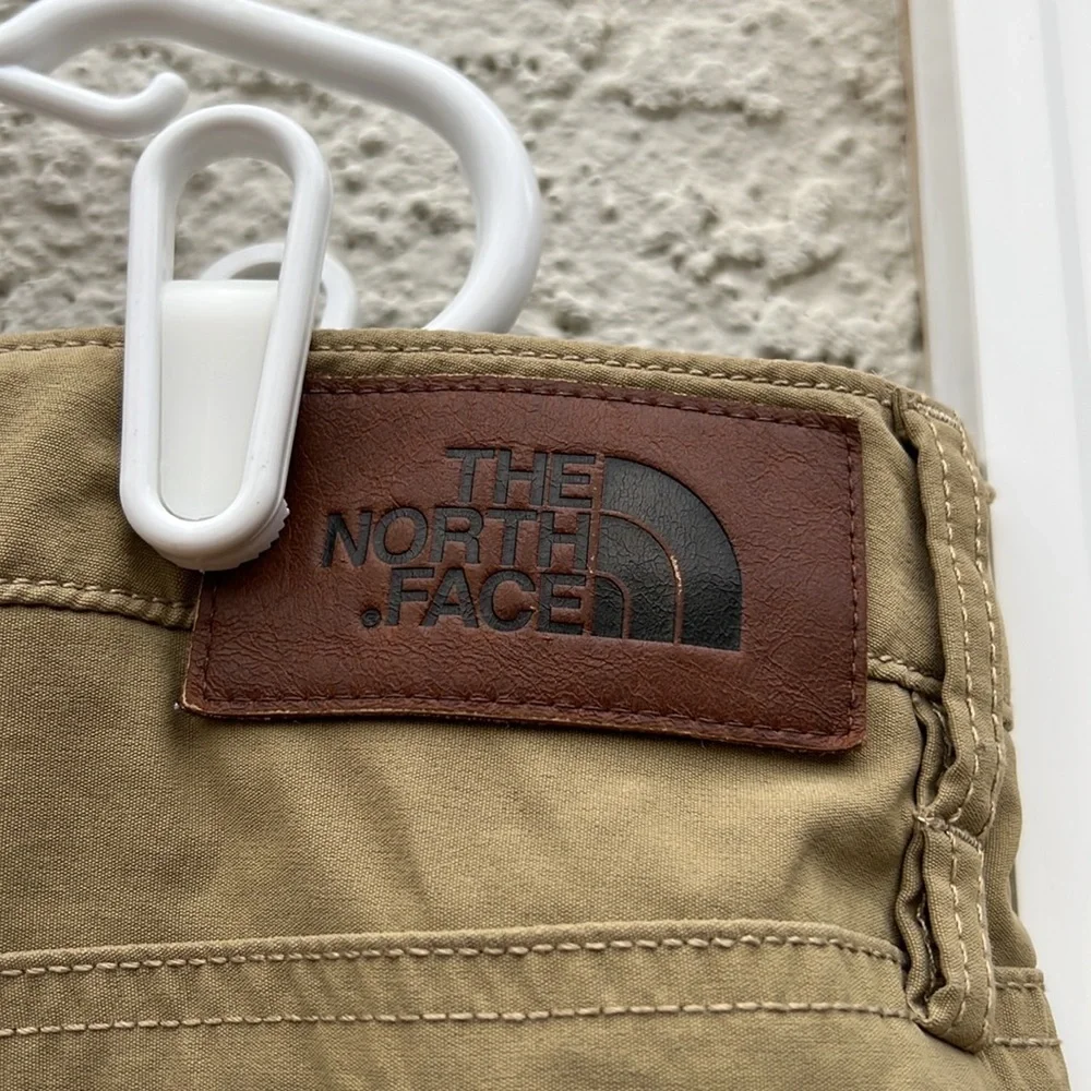 The North Face Mens Tan Short Court Hiking Pant Size 40
